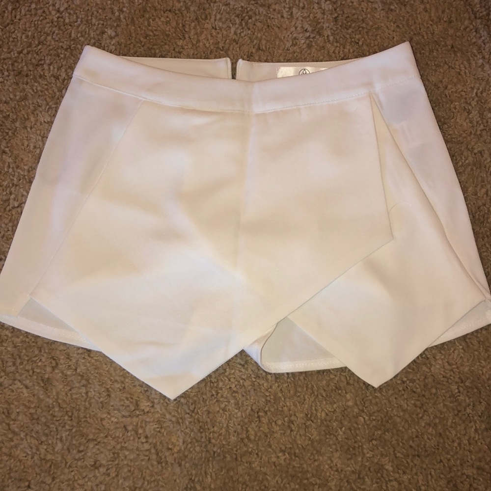 white skort
